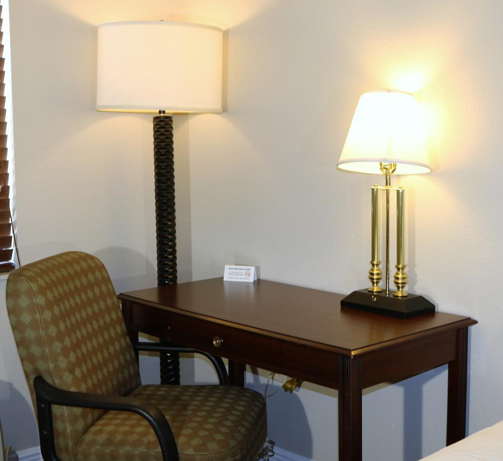 Monte Carlo Inn- Near Disney Kissimmee Exteriör bild